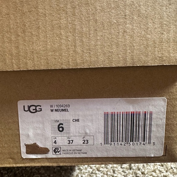 Ugg Neumel - Picture 5 of 6